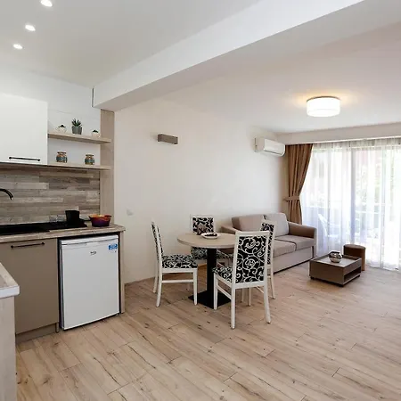 Корал, Хотел, Поморие Hotell 3*