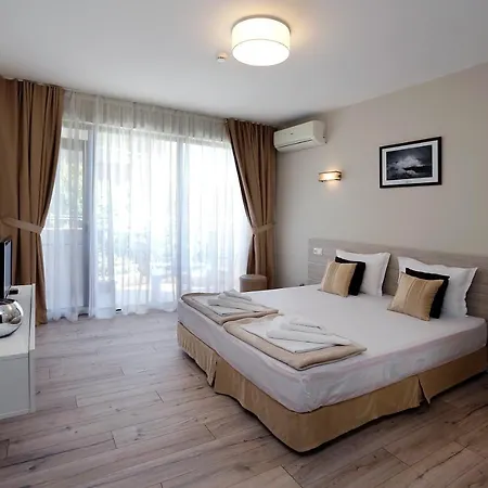корал, хотел, 3*